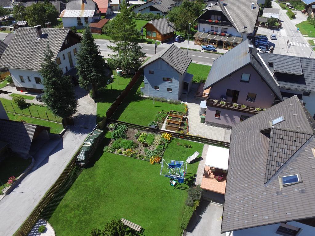 Apartments And Holiday Home Grohar Краньска Гора Экстерьер фото